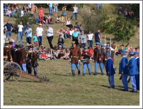 Ismét dörögtek az ágyúk a Mészeg-hegy lábánál (fotó: Berlingerné Kiss Orsolya)