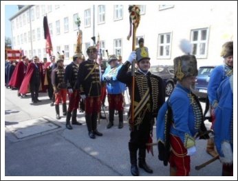 Életünket és vérünket!